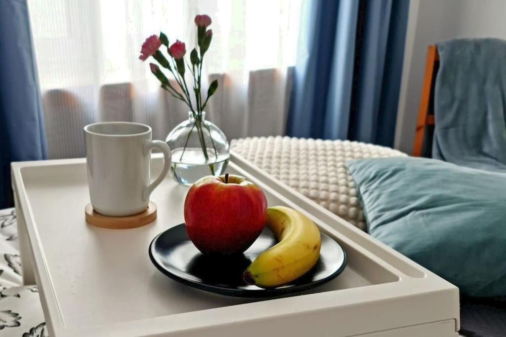 Apartament Zachodni Z Balkonem 4 Osoby Varsó Kültér fotó