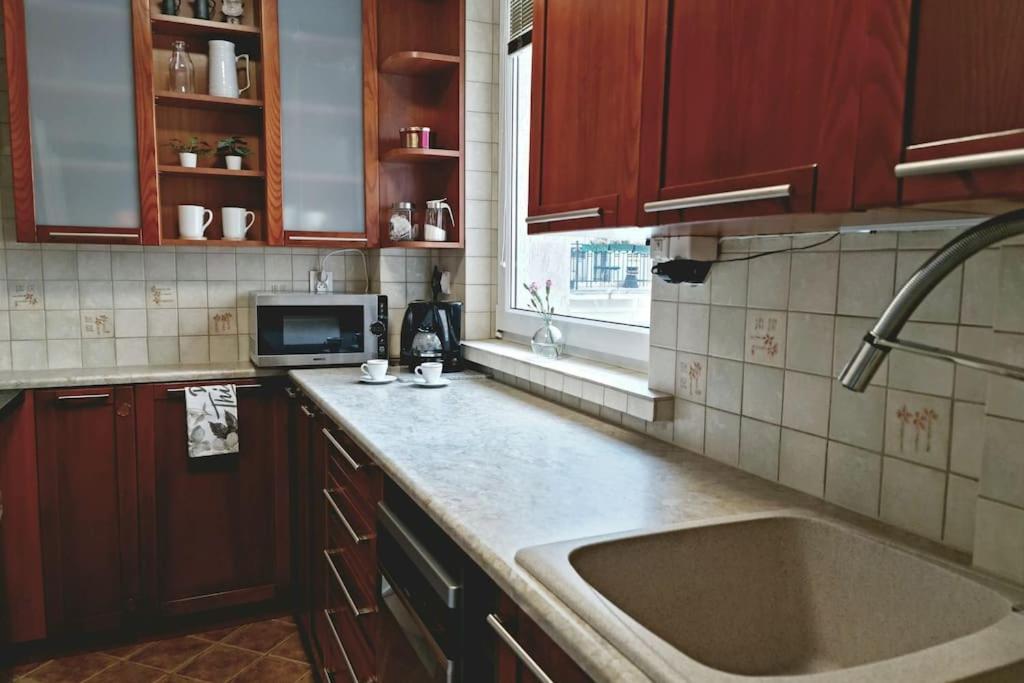 Apartament Zachodni Z Balkonem 4 Osoby Varsó Kültér fotó