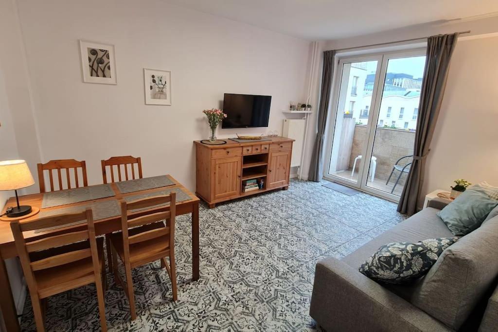 Apartament Zachodni Z Balkonem 4 Osoby Varsó Kültér fotó